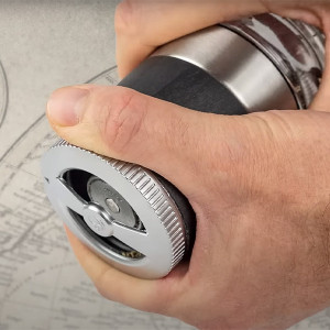 Moulin &agrave; poivre Maestro graphite U Select avec r&eacute;servoir interchangeable - Peugeot