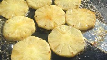 Ananas caramélisé au rhum